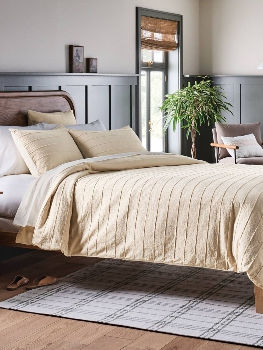 Magnolia Hearth And Hand Textured Stripe King Duvet Cover & 2 Pillow Cover Shams